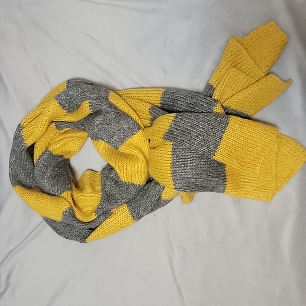Knitted Warm Scarf, 24"W x 96"L, Color Yellow/Grey